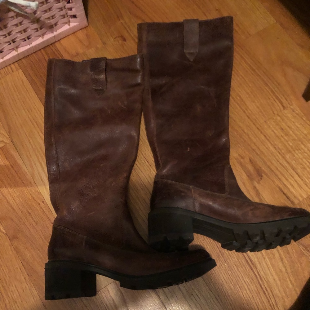 Beautiful leather Rockport boots - size 7